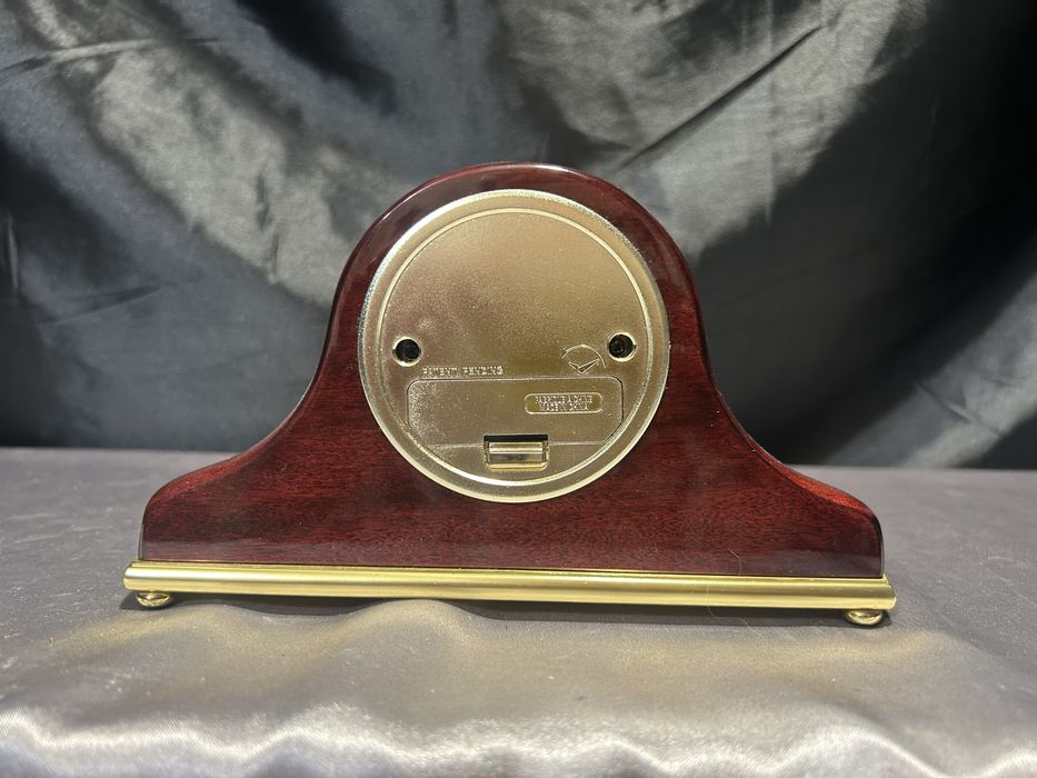 Zegarek DANBURY – Elegancki Zegarek Kominkowy