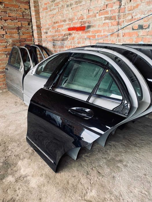 Двері передні та задні Mercedes w211 w212 w205 w203 w204 w164 Розборка