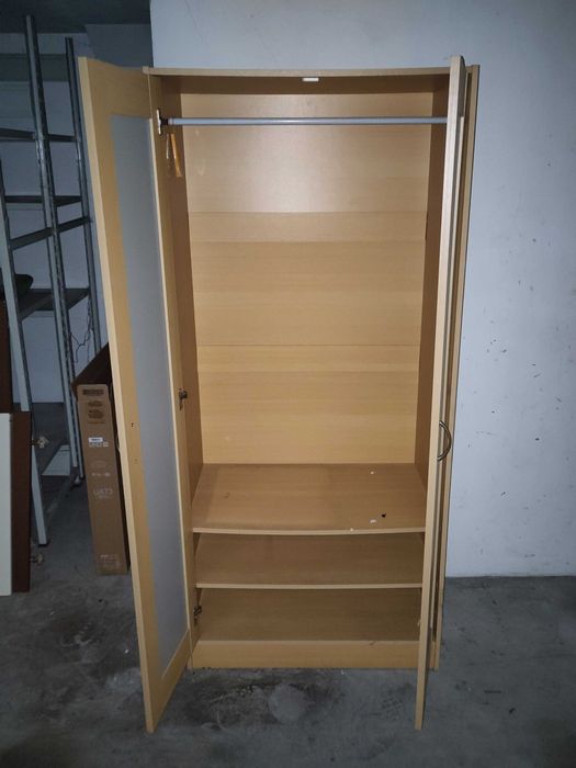 Armário 51x82x180 (PxLxA)