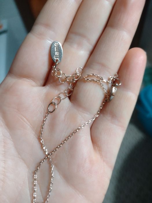 Bransoletka damska metalowa na zawieszki