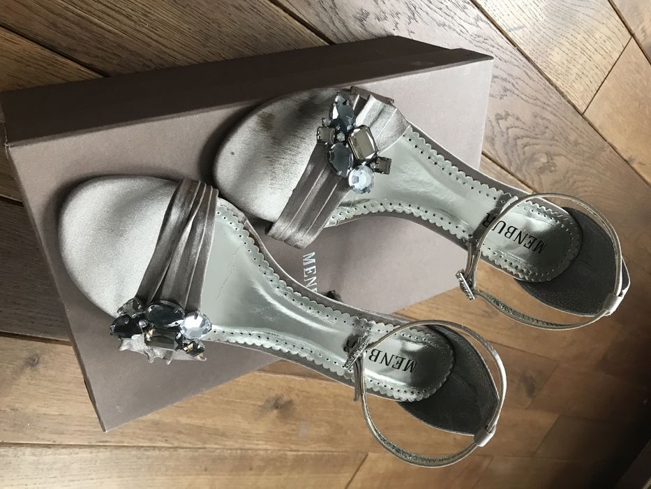 Szpilki/buty firmy MENBUR