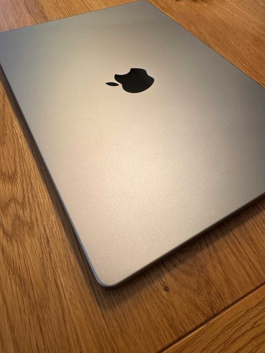 Macbook Pro M2 16GB RAM 512GB SSD A2779 Stan Idealny