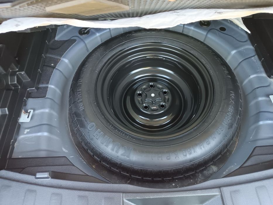 Nissan Rogue SV передній привід