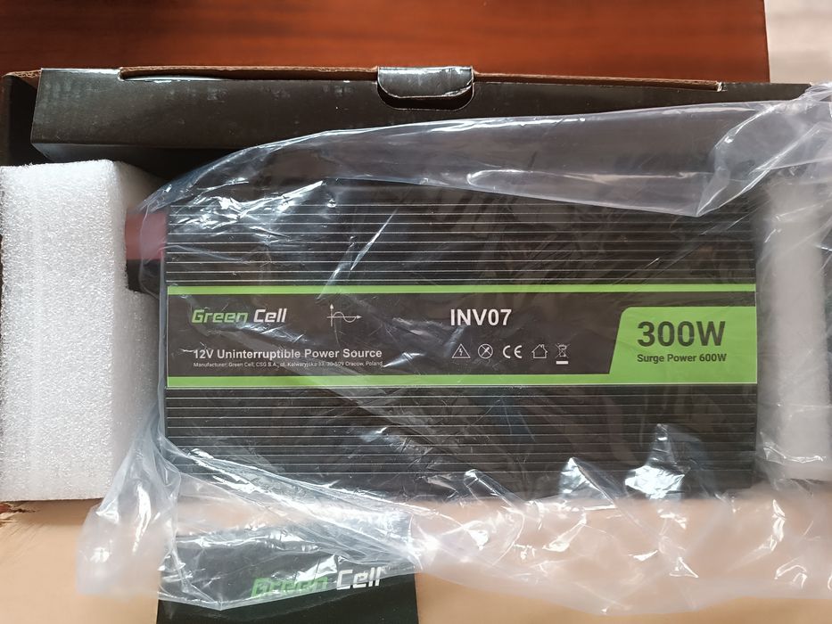 Інвертор GREEN CELL 12V на 220V 300w/600w