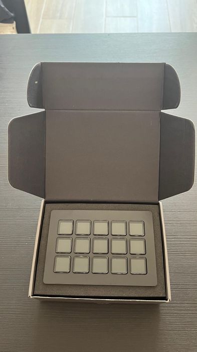 Stream Deck 15 Teclas LCD – Atalhos Personalizaveis (Novo/Selado)