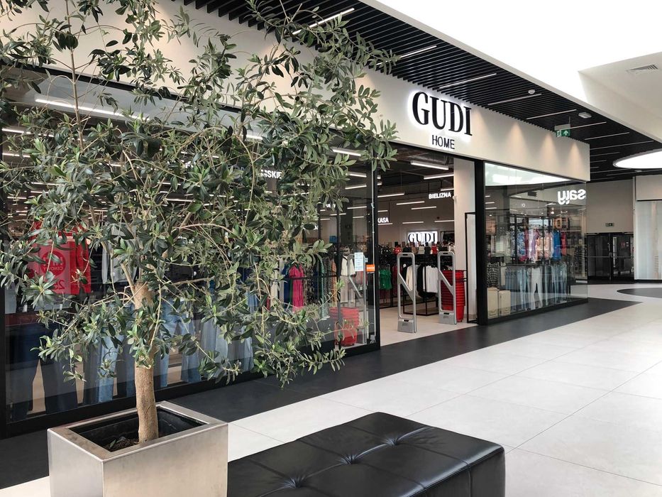 50m² - pasaż SOLO PARK vis-a-vis marketu KAUFLAND i stacji CIRCLE K