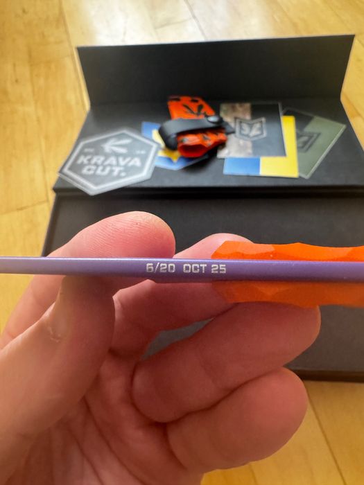 Ніж KravaCut Поганка, лімітована серія Halloween