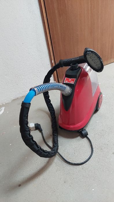 Máquina de passar  a vapor