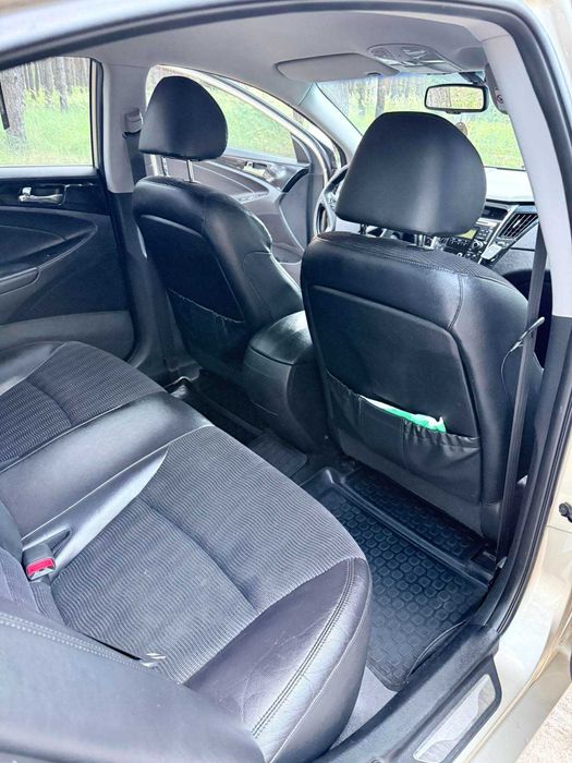 Hyundai Sonata 2010 VIN KMHEC41BABA130637 фото оголошення 17 з 18