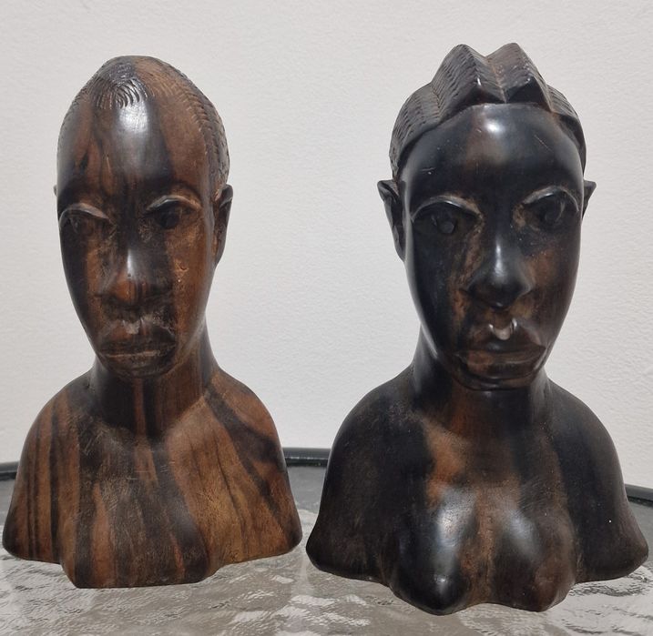 Figurki z hebanu. Stan idealny