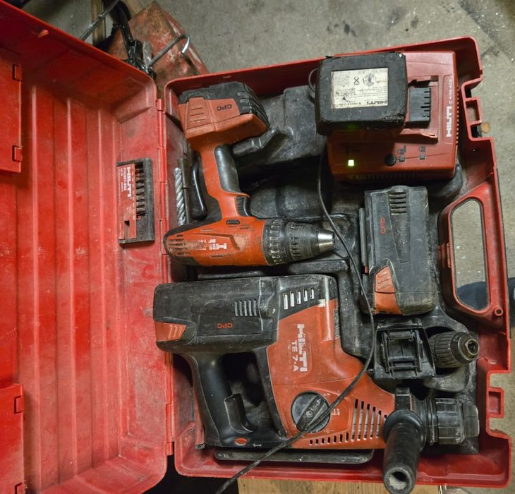 Kit máquina de furar e aparafusadora HILTI