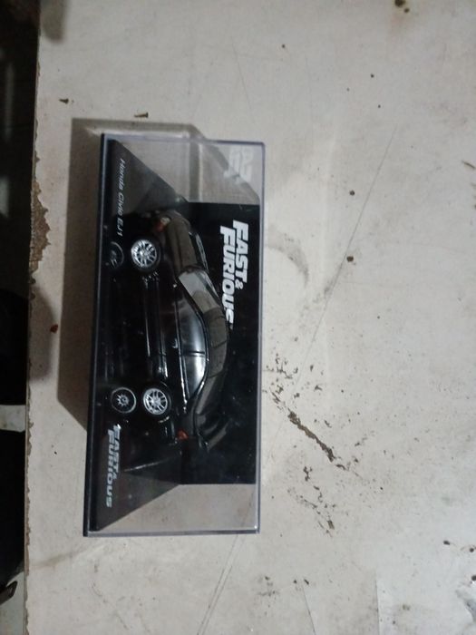 Vendo fast furioses escala1 43