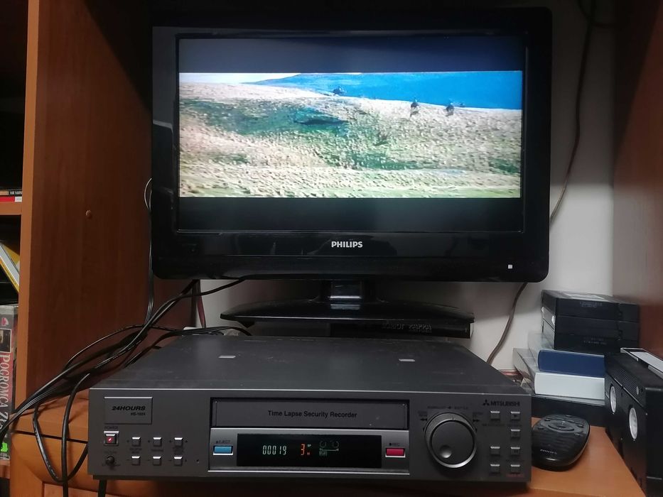 Magnetowid VHS Mitsubishi HS1024EE
