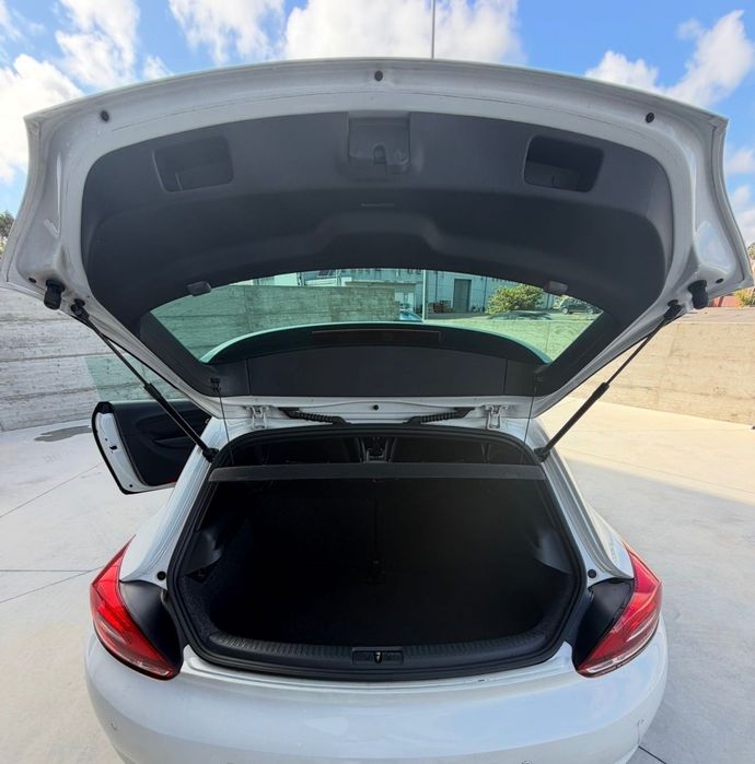 VW Scirocco 2.0 TDI Só 110 Mil Klms — photo 4
