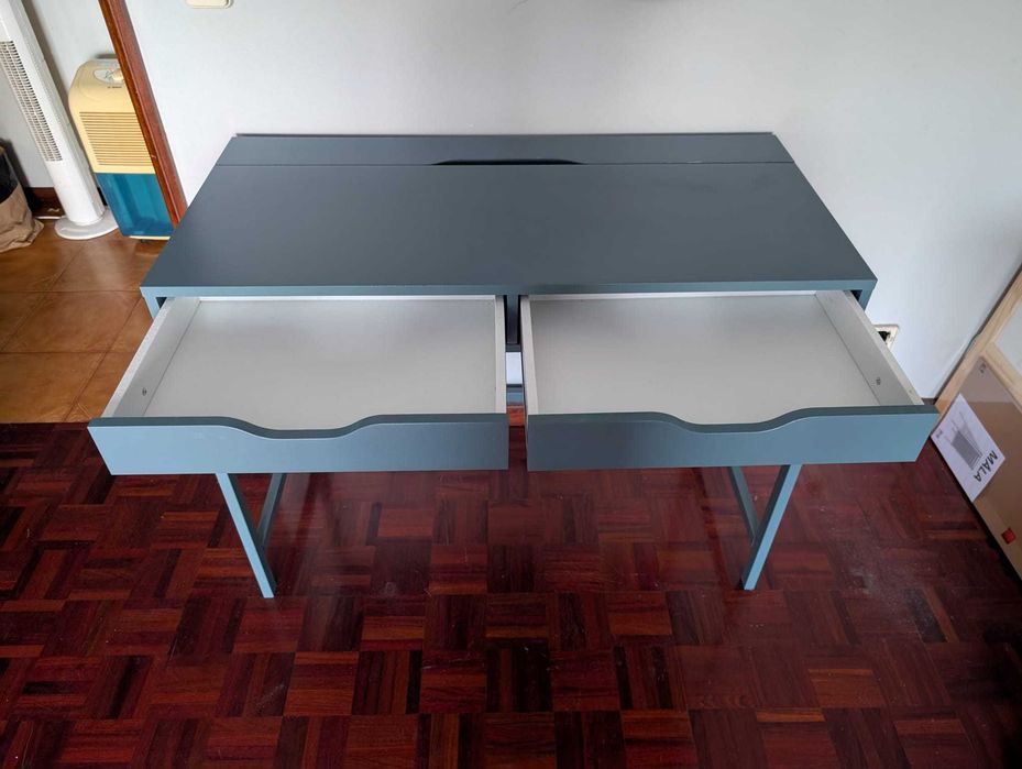 Secretária Gama ALEX do IKEA turquesa acinzentado 132x58