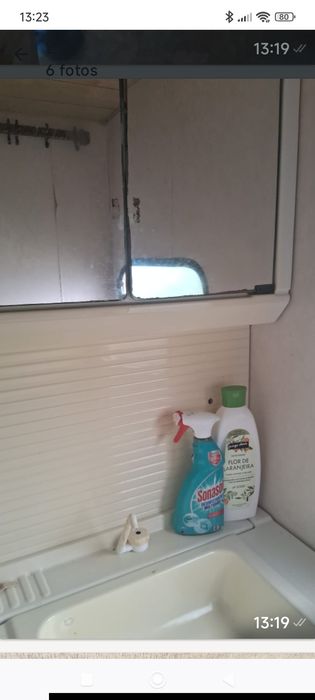 Caravana com avançado,frigorífico,fogão,mesa,cadeiras,etc com documentos
