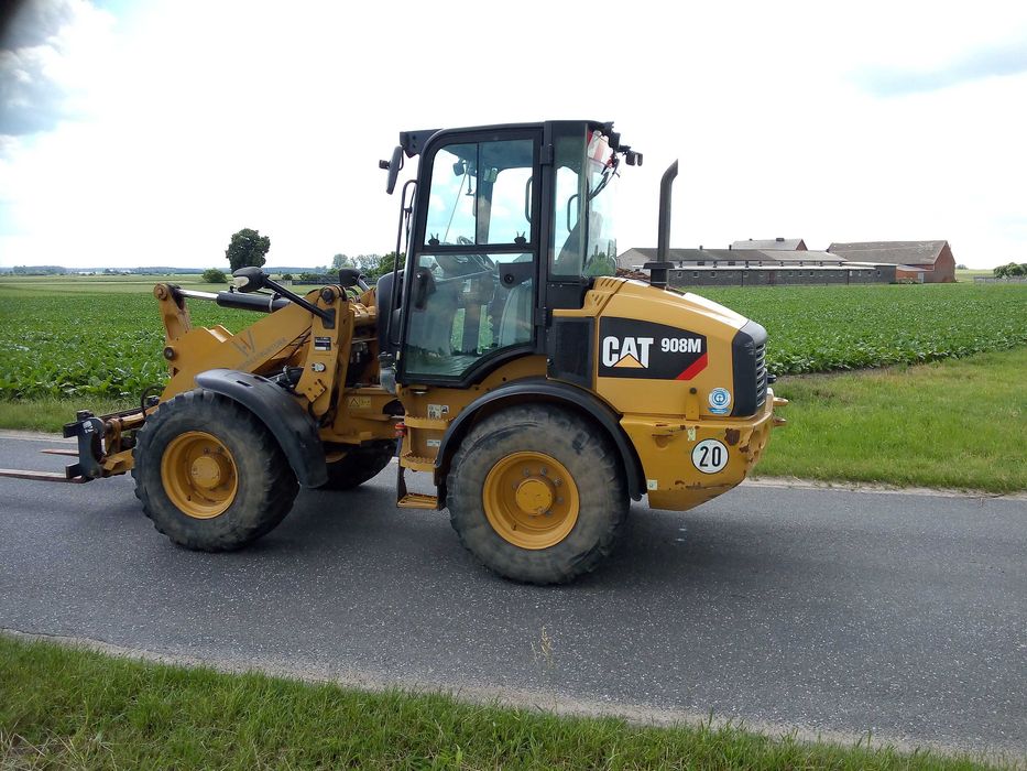 Ładowarka CATERPILLAR CAT 908 M orginał paleciak łyżka