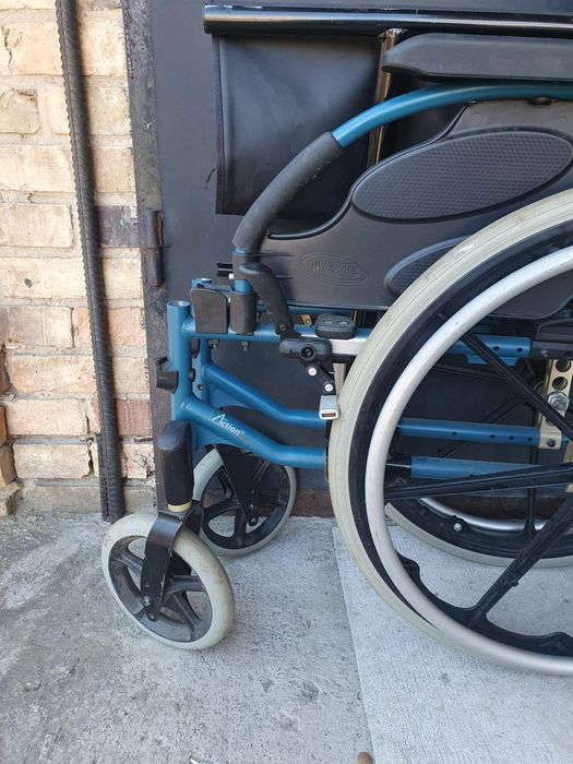 Інвалідний візок invacare action3ng