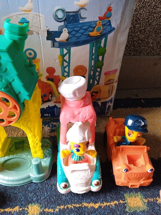 Zestaw play- doh ciastolina miasto town