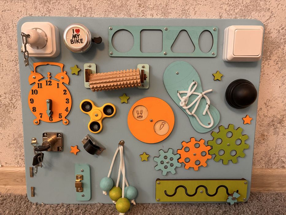 Бізіборд дитячий