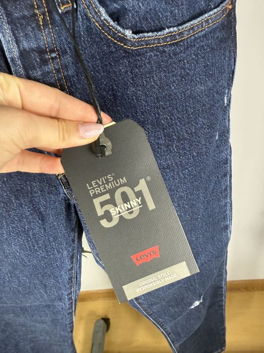 granatowe kultowe spodnie jeansowe Levi’s 501 Original W26L30