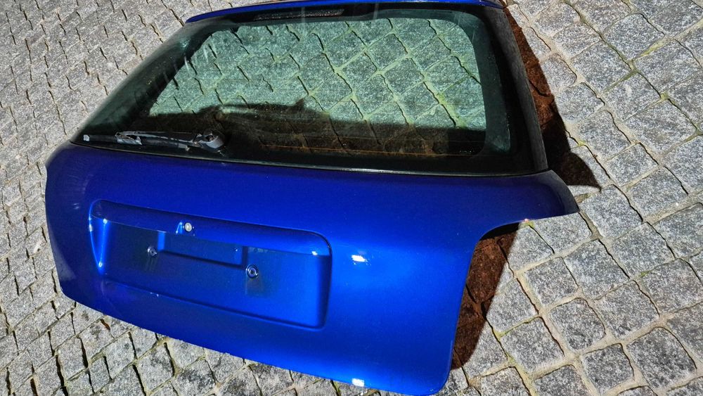 AUDI A4 B5 (8D)-Mala Original em excelente estado modelo 1996 até 2001