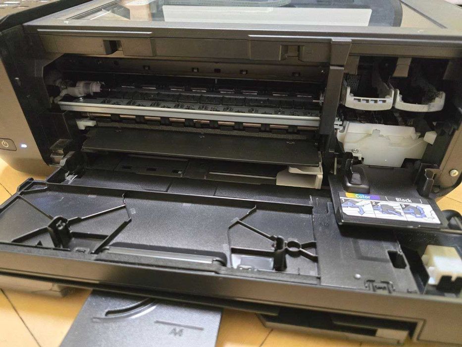 Струйний принтер Canon MG4240