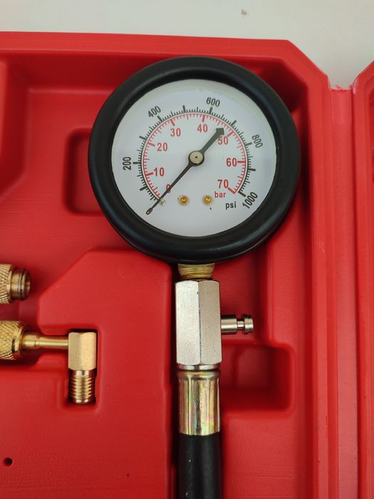 Компресометр для дизельных двигателей INTERTOOL  AT- 4002