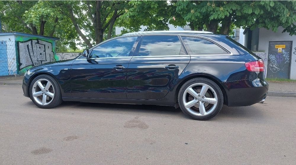 A4 B8 2.0 benzyna 2008 / 180 KM