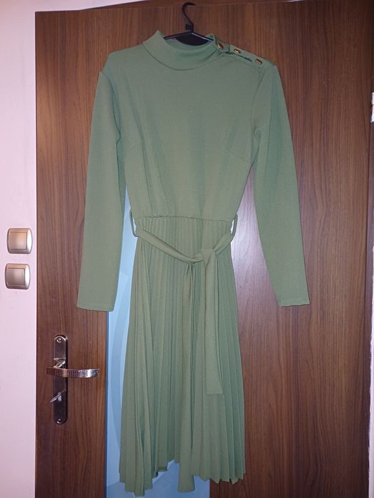 Sukienka solejka khaki midi 38/40 (M/L) - Moda Włoska