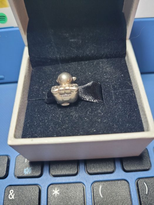 Pandora charms jednorożec