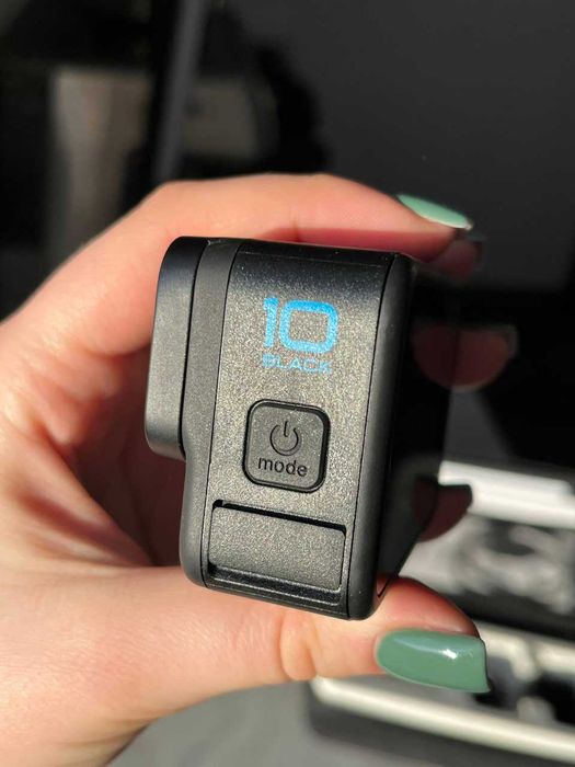 Екшн-камера GoPro Hero 10 базовий комплект