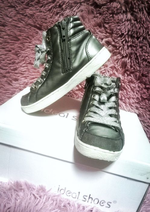 Eleganckie pikowane botki dla dziewczynki 27