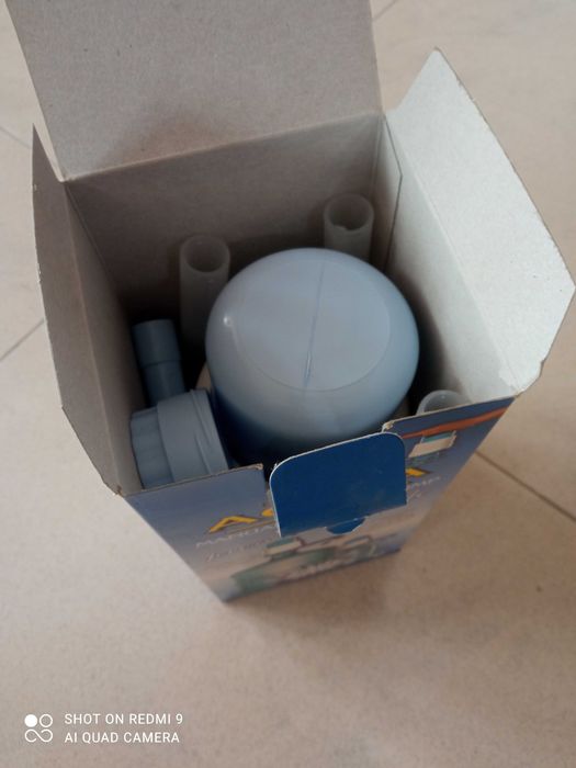 Pompka do butelek z wodą mineralną NOWA