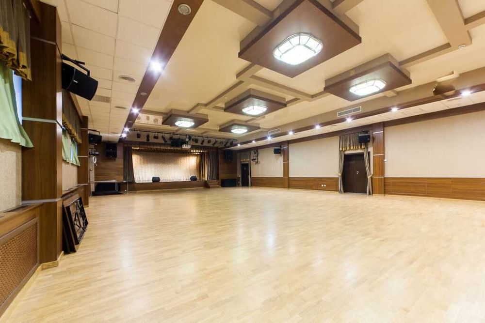 Здаємо в оренду Актову залу!