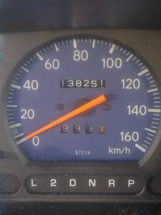 Автомобиль дэйхатсу мув