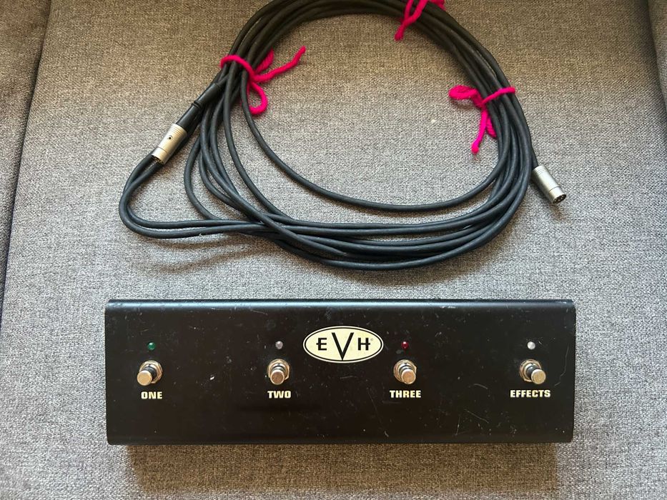 Footswitch EVH 5150 III (4 Botões) c/ Cabo Original