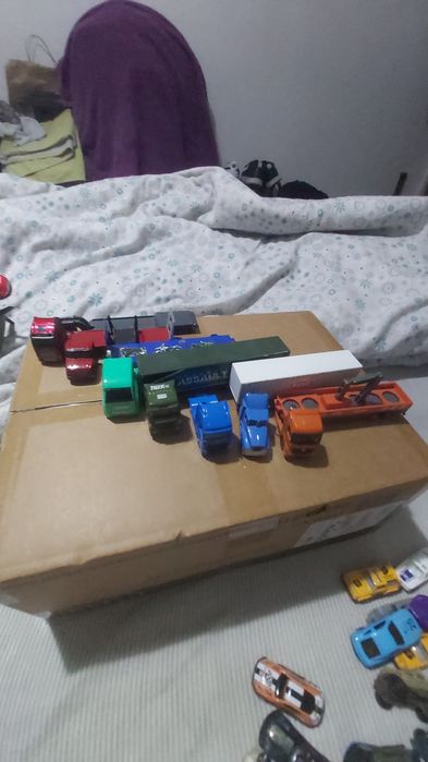 Miniaturas de camiões