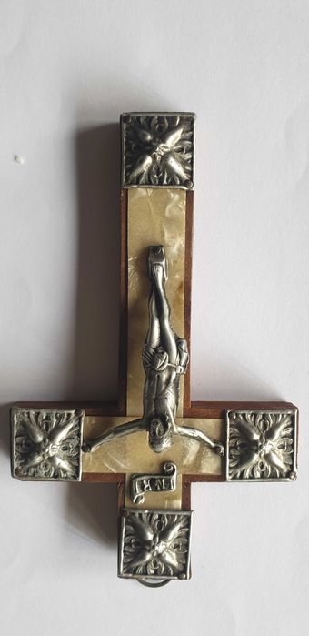 arte sacra, crucifixo em prata e madrepérola