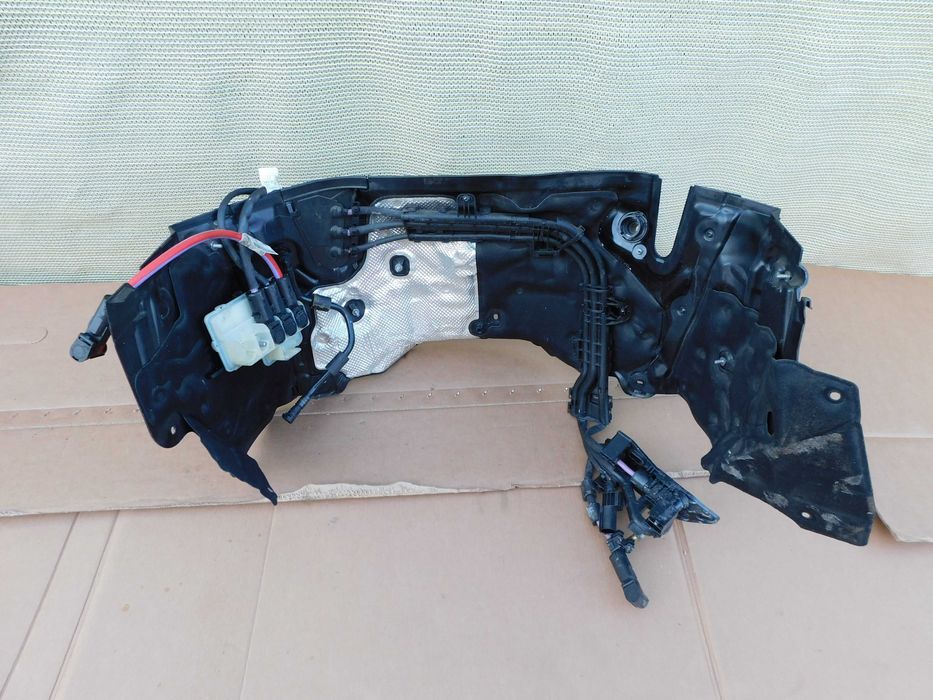 Osłona ściany grodziowej kompletna Mercedes GLC C254