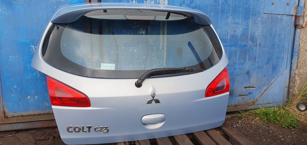Sprzedam klapa tylna mitsubishi Colt