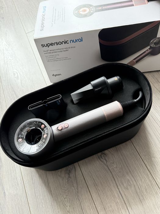 Фен Dyson Supersonic nural новий запакований!