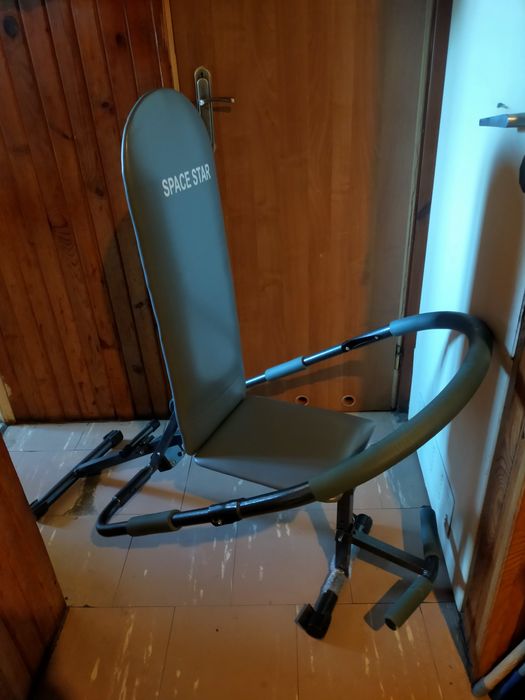 Ławeczka SpaceStar do ćwiczeń mięśni brzucha