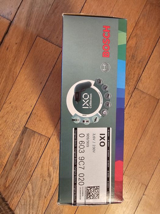 Шурупокрут/електровикрутка Bosch IXO