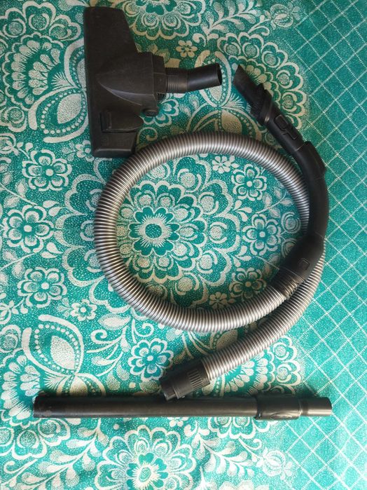 Щётка,шланг,трубка  пылесоса Philips,Rowenta,Bosch,Electrolux,Samsung.