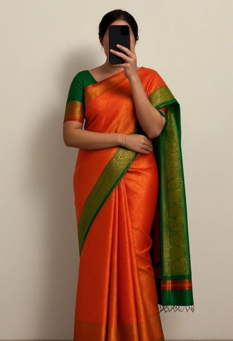 Сарі нове, зелено-червоне