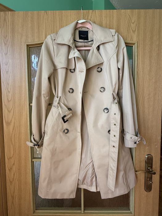 Жіночий тренч Mohito 34 розмір