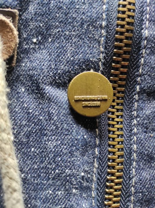 Продам женскую котоновую парку - шерпу Bershka.