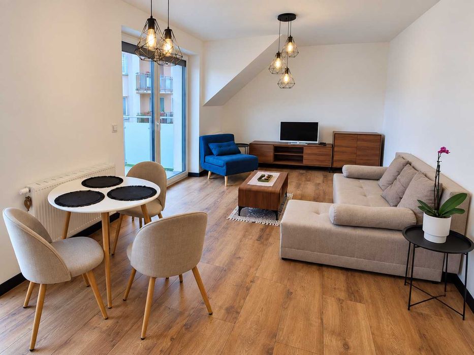 Projektant/szeregówki/3 pokoje/duży garaż 47m2/balkon