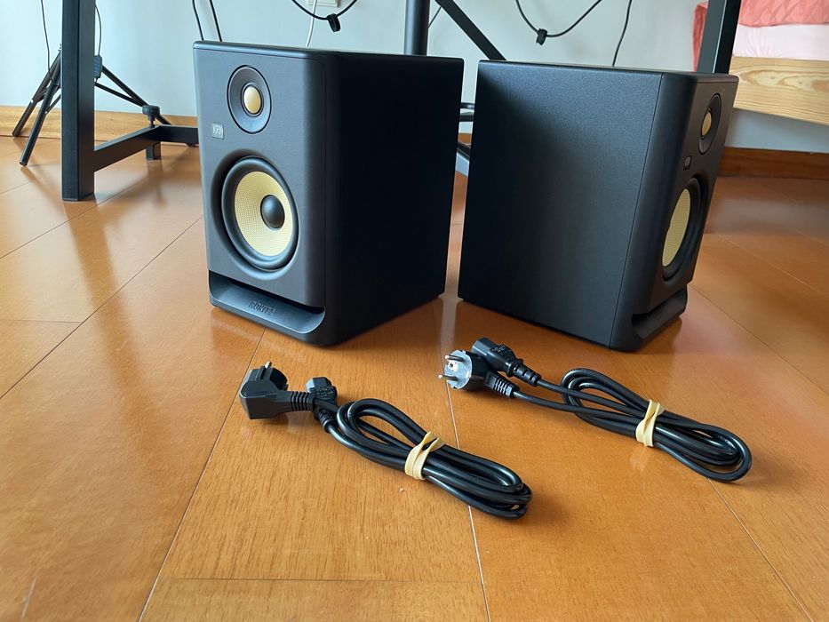Colunas KRK RP5 G4 ROKIT
